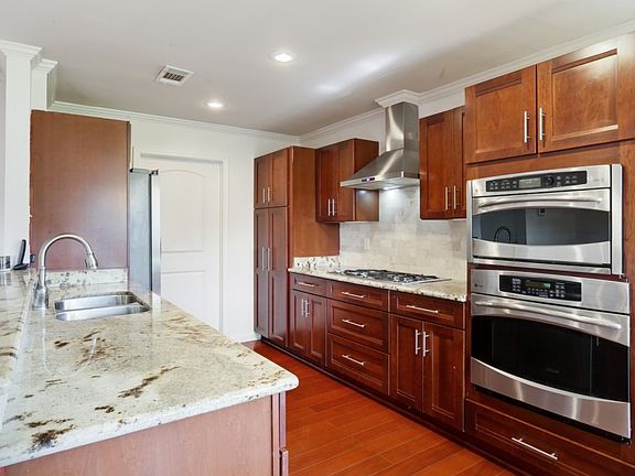 4th image of 6820 Norwood Ct
