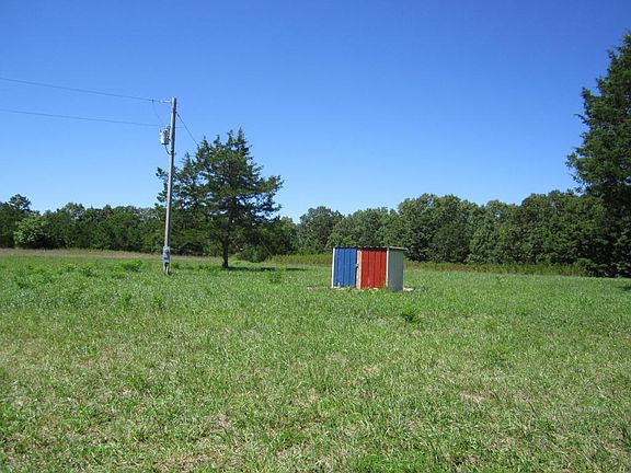 2nd image of 20037 Wildwood Dr