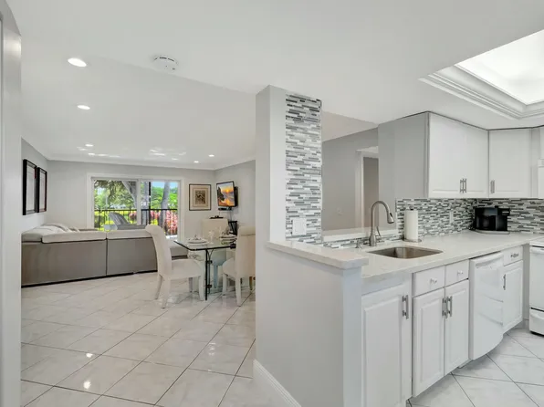 14823 Cumberland Dr APT 202, Delray Beach, FL 33446