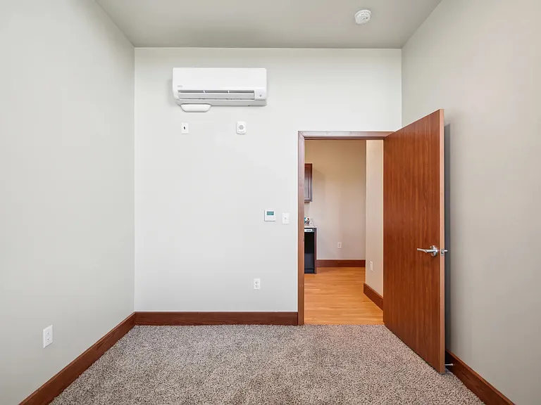 45 Lexington Ave NW — Photo 16