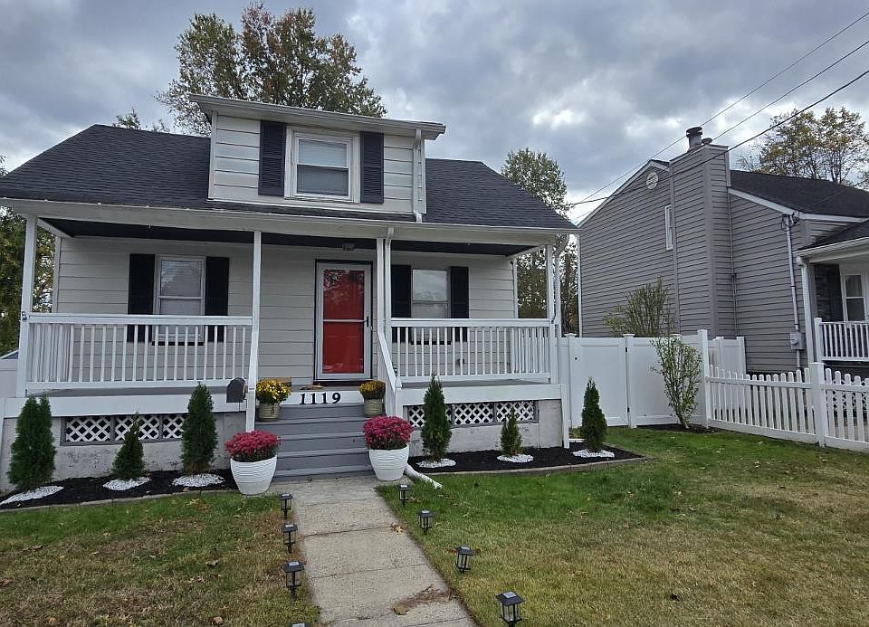 1st image of 1119 S 9th St