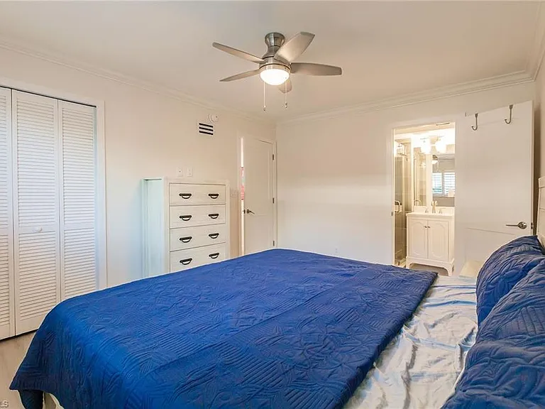 527 Broad Ave S #527 — Photo 14