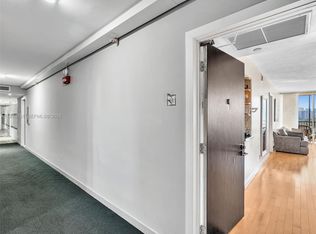 20379 W Country Club Dr APT 1138, Aventura, FL