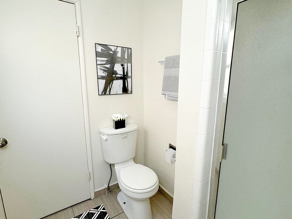 2nd image of 3526 Vinton Ave #1A