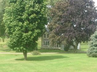 S6298 Center Valley Rd, Loganville, WI 53943