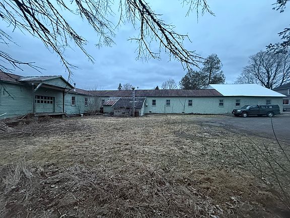 2nd image of 1579 Cortland St