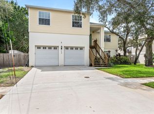407 Peninsula Ave, Tarpon Springs, FL 34689
