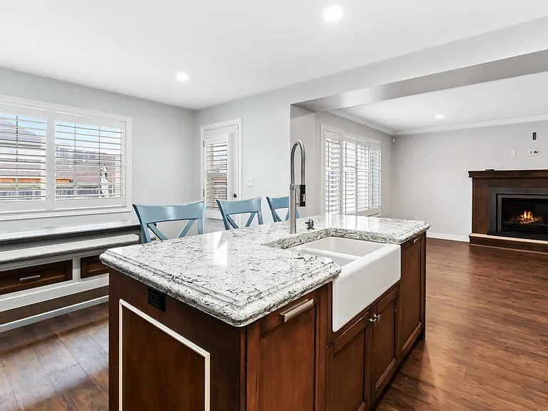 451 Saint Lawrence Ct — Photo 3
