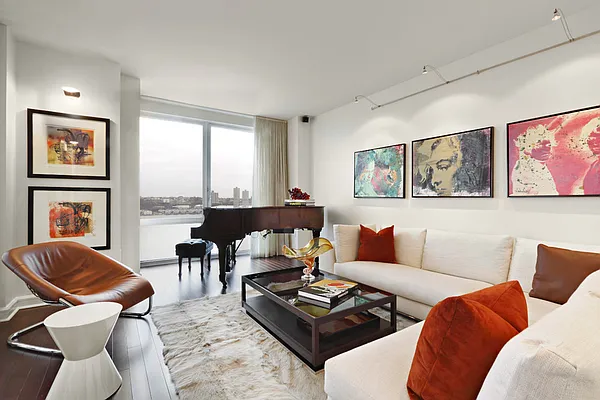 Sold by Stribling | media 21