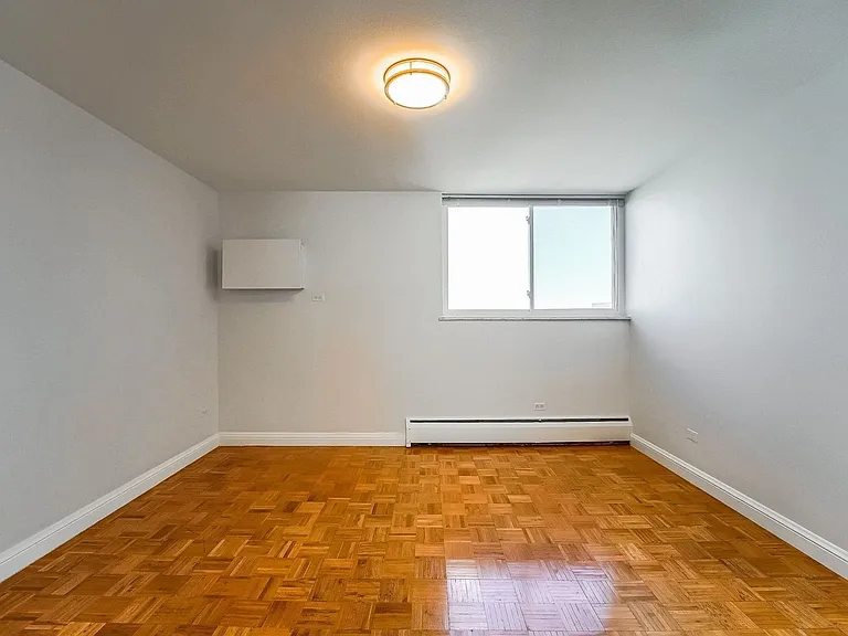 1111 Ash St #610 — Photo 12