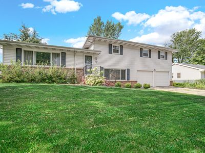 559 Gene Ln, Valparaiso, IN, 46385