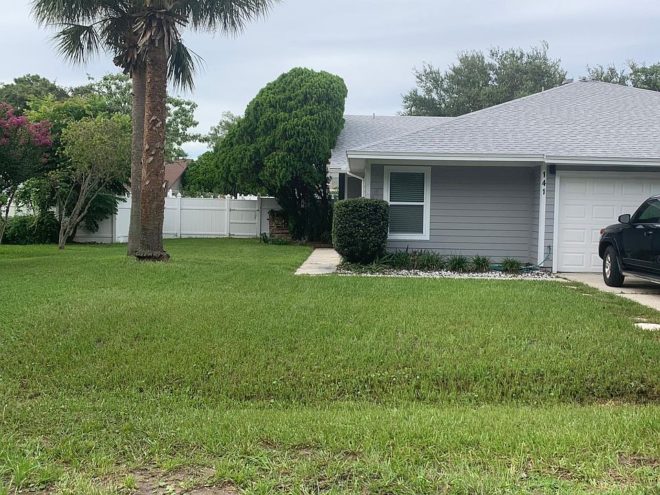 1st image of 141 Las Palmas Ln
