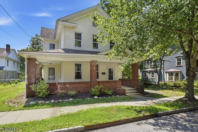 1st image of 36 Church St