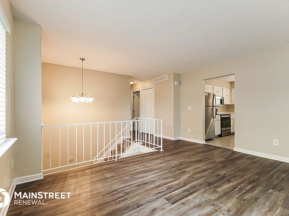 4th image of 4543 Fanwick Ct