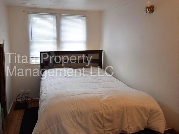 5th image of 47 Frankfort St