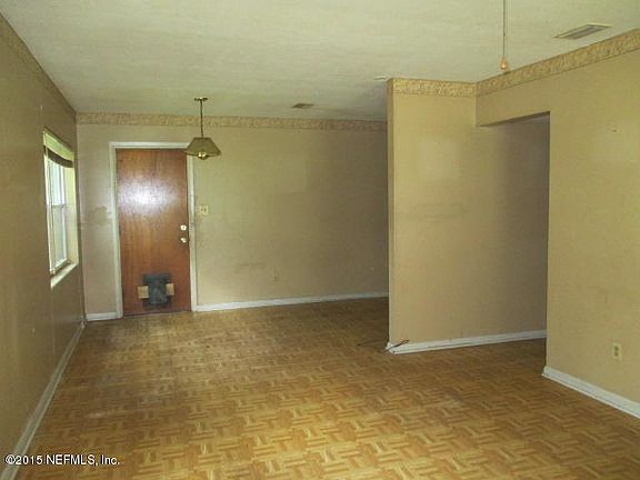 3rd image of 216 Central Ave