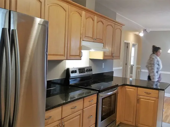 208 Fleetwood Dr, Greenville, SC 29605