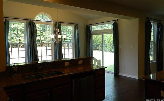 5th image of 3926 Thorngate Dr #0