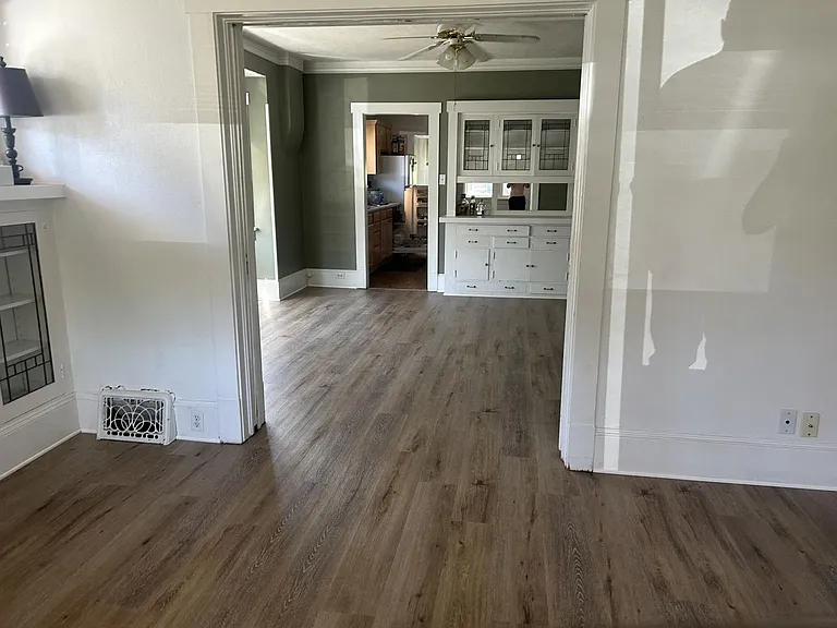 227 N 400 E — Photo 12
