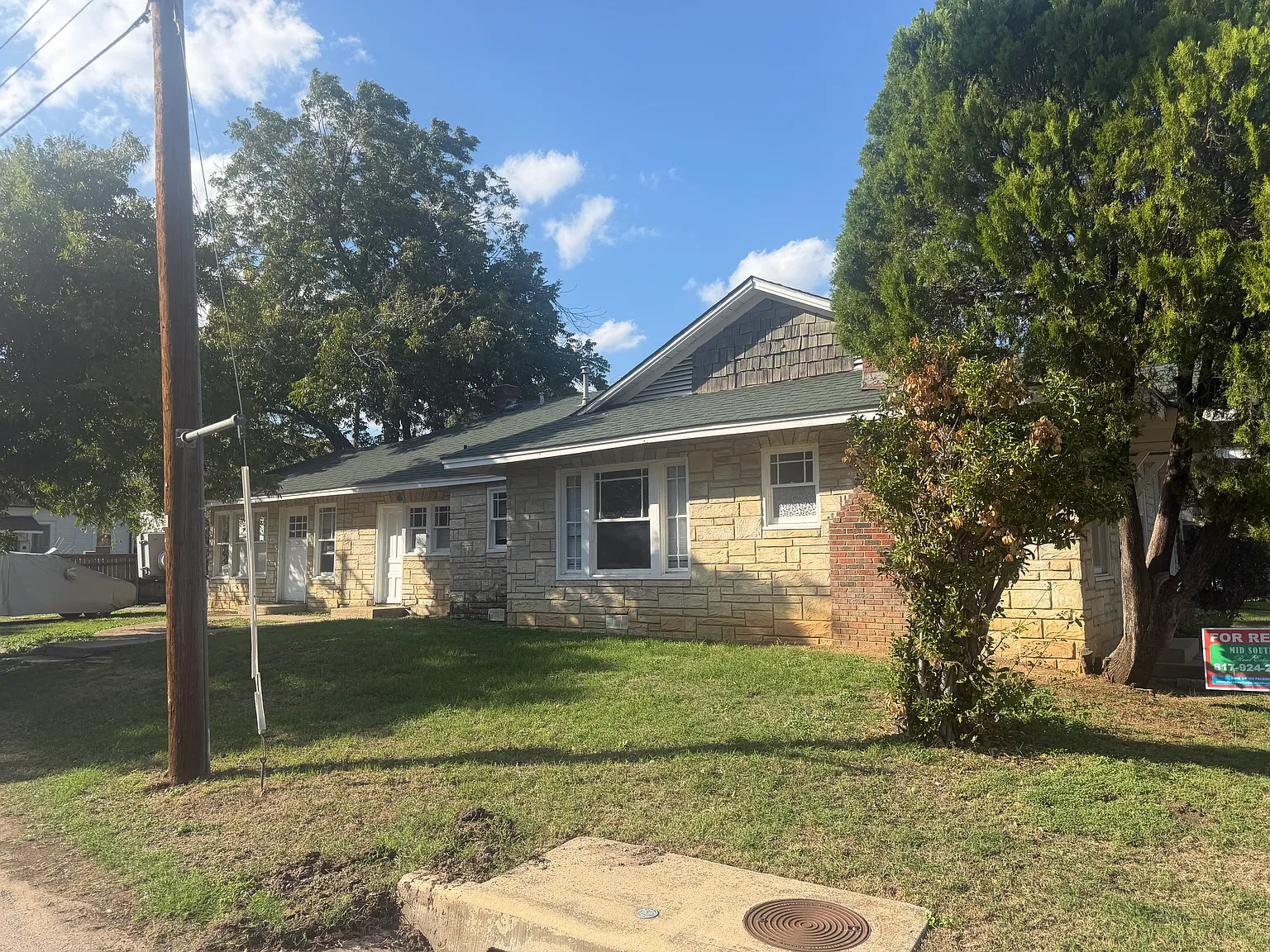 2 bed, 966 sqft, $1,525 — Photo 3