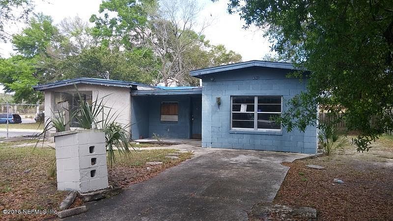 1st image of 4741 E Castlewood Dr