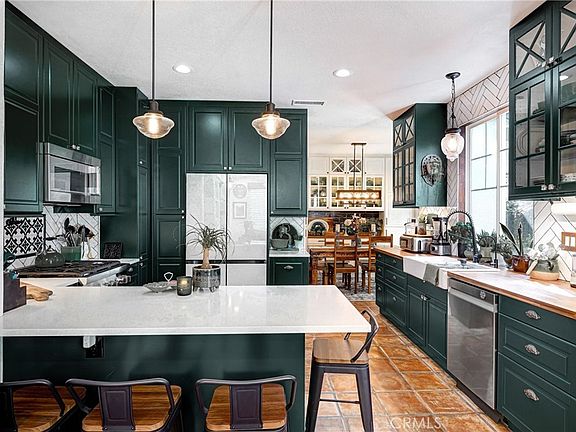 4th image of 23312 Montecito Pl