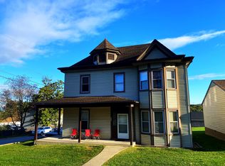 1301 4th St APT 3, Waynesboro, VA 22980