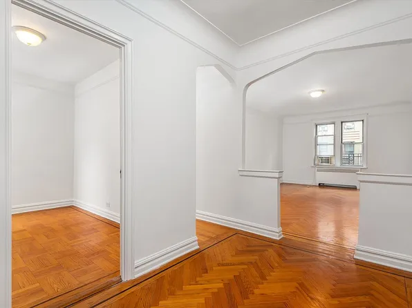 680 W 204th St APT 3F, Manhattan, NY 10034
