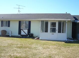 5660 Leisure South Dr SE, Kentwood, MI 49548