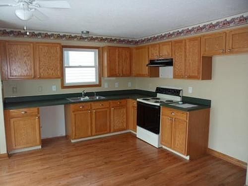 3rd image of 5880 Wellbrid Dr