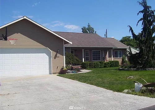 152 Ivy St NE Photo 1