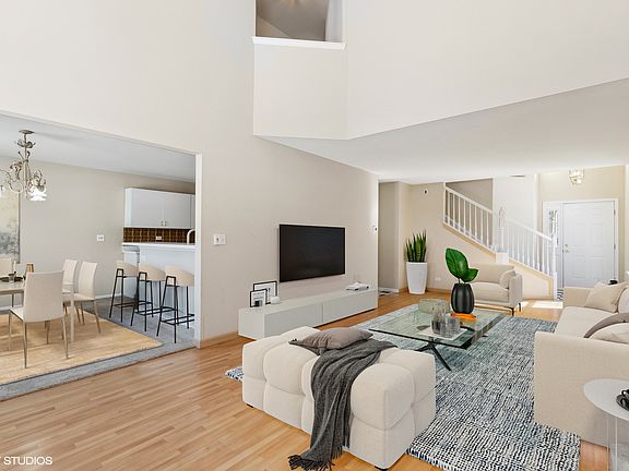 3rd image of 484 Aster Ct #2