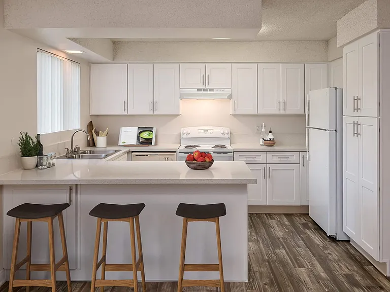 Penthouse Apartments | Spacious 1 & 2 Bedroom Apartments Near SDSU — Photo 31