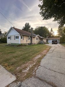 394 South St, Burlington, IL, 60109