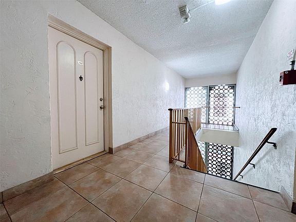 3rd image of 259 S CYPRESS Road #542