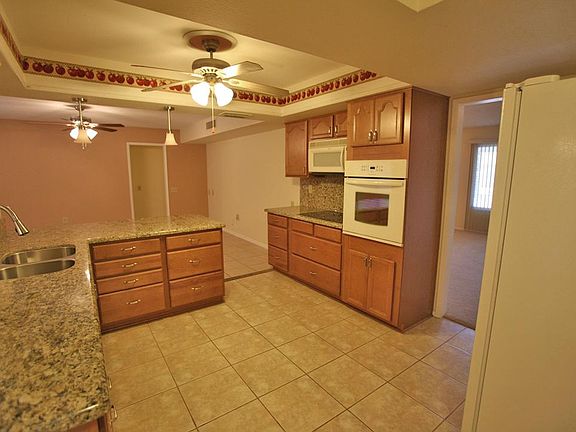 5th image of 12618 W Crystal Lake Dr
