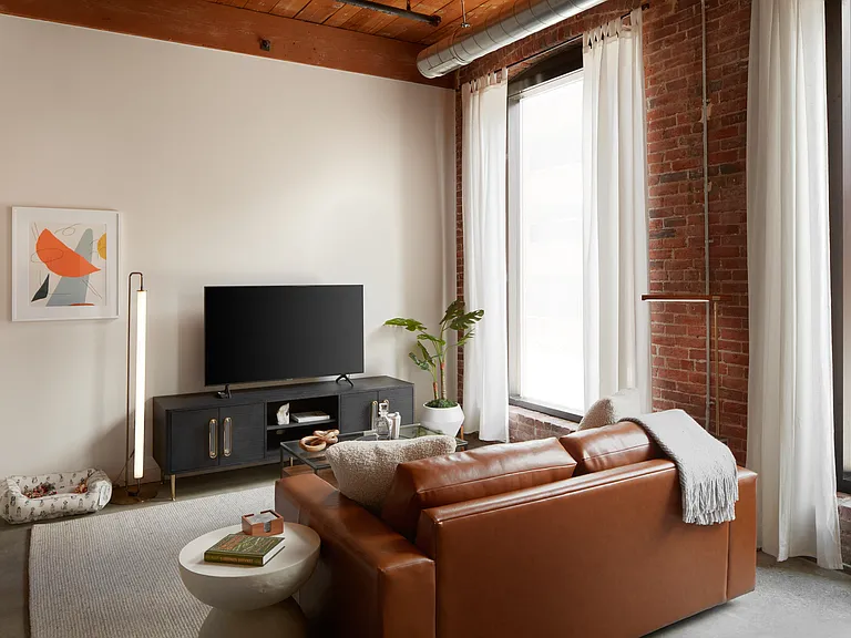 Grayson Lofts — Photo 17