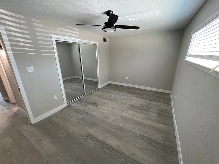Venice Lofts — Photo 20
