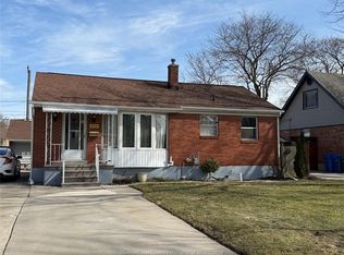 858 Laporte Ave, Windsor, ON