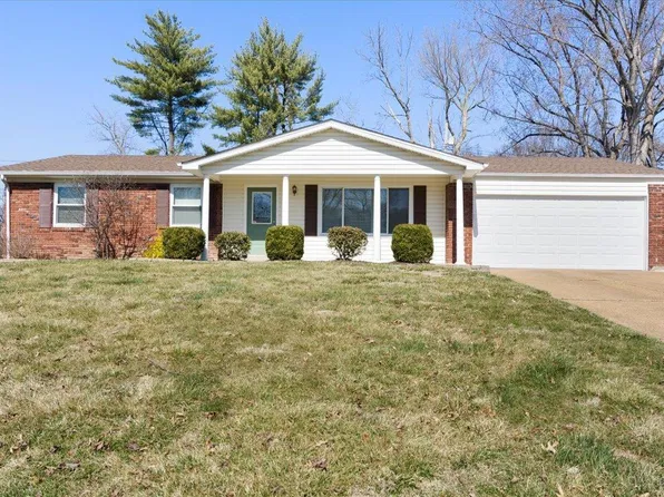 12219 Belwyn Dr, Saint Louis, MO 63146