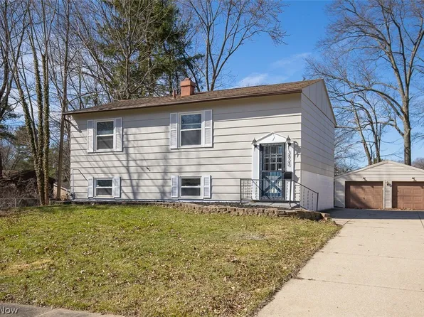 3820 Seneca St, Stow, OH 44224