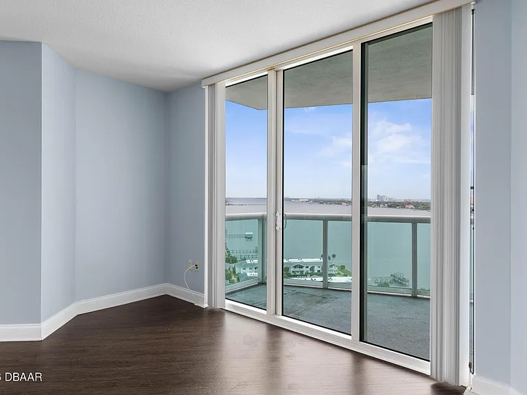241 Riverside Dr #1710 — Photo 10