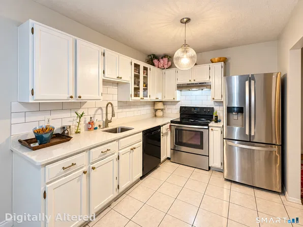 131 Oak Street #4, Waterbury, CT 06704