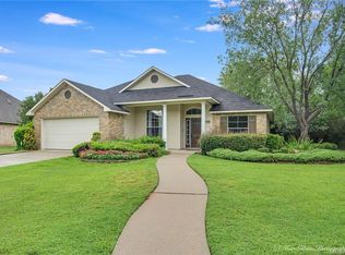 106 Savannah Place Cir, Bossier City, LA 71112