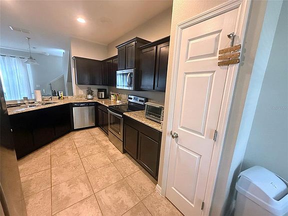 5th image of 531 PACITO WAY