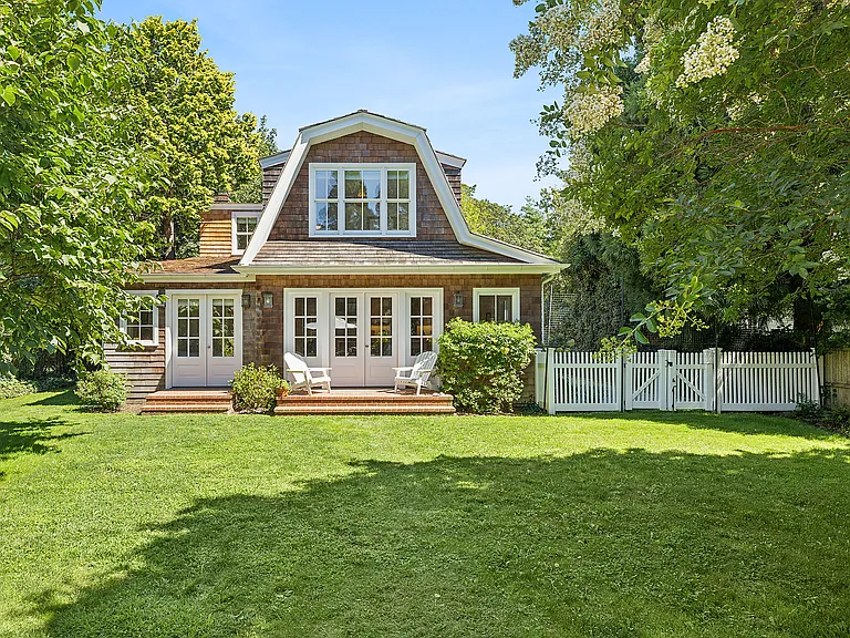 19 Gould St — Photo 3