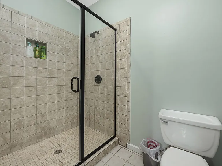13704 Anthea Ln — Photo 25