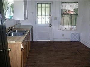 1st image of 106 S 38th St