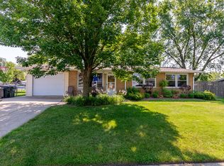 19503 Beechnut Dr, Mokena, IL 60448