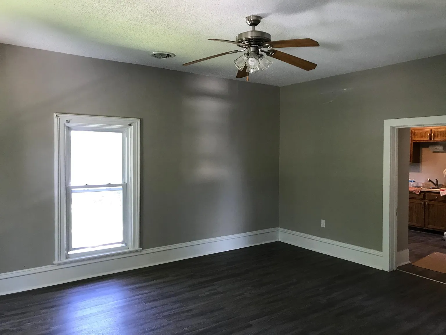 2 bed, 1200 sqft, $875 — Photo 4